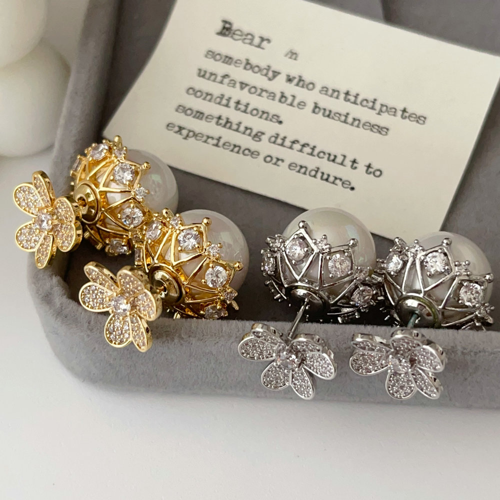 Pearl flower earrings