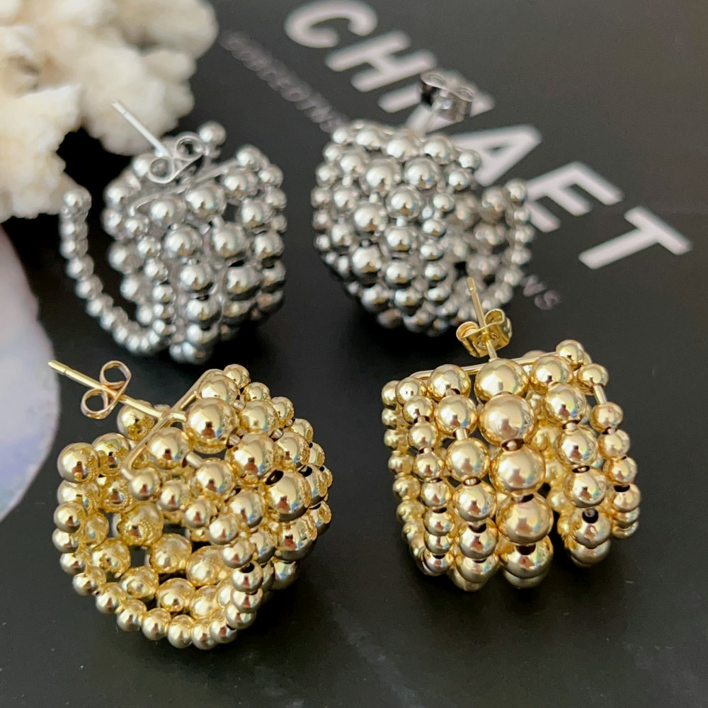 Chunky beaded earrings