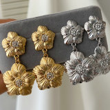Flower earrings
