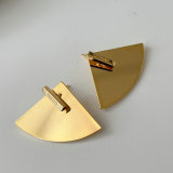 Fan-shaped earrings