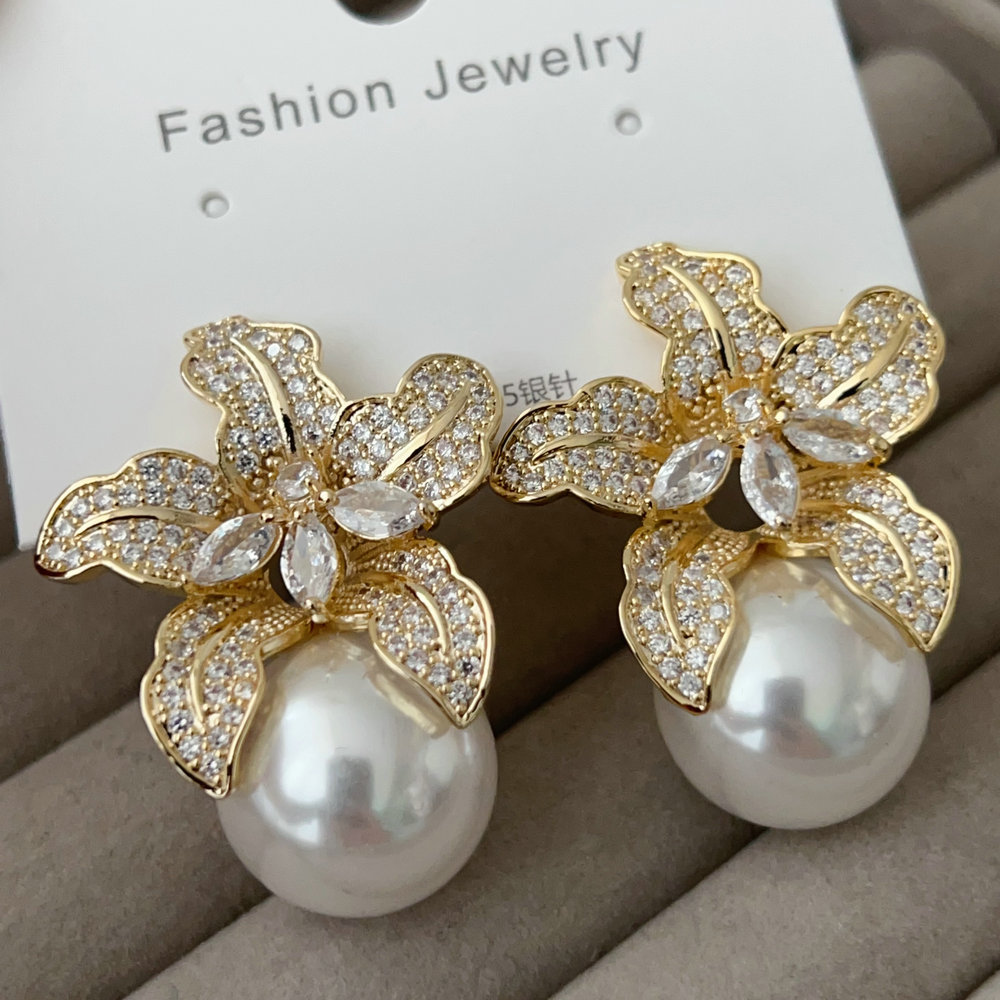 Pave flower big pearl earrings
