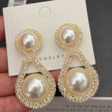 Water drop pearl earrings