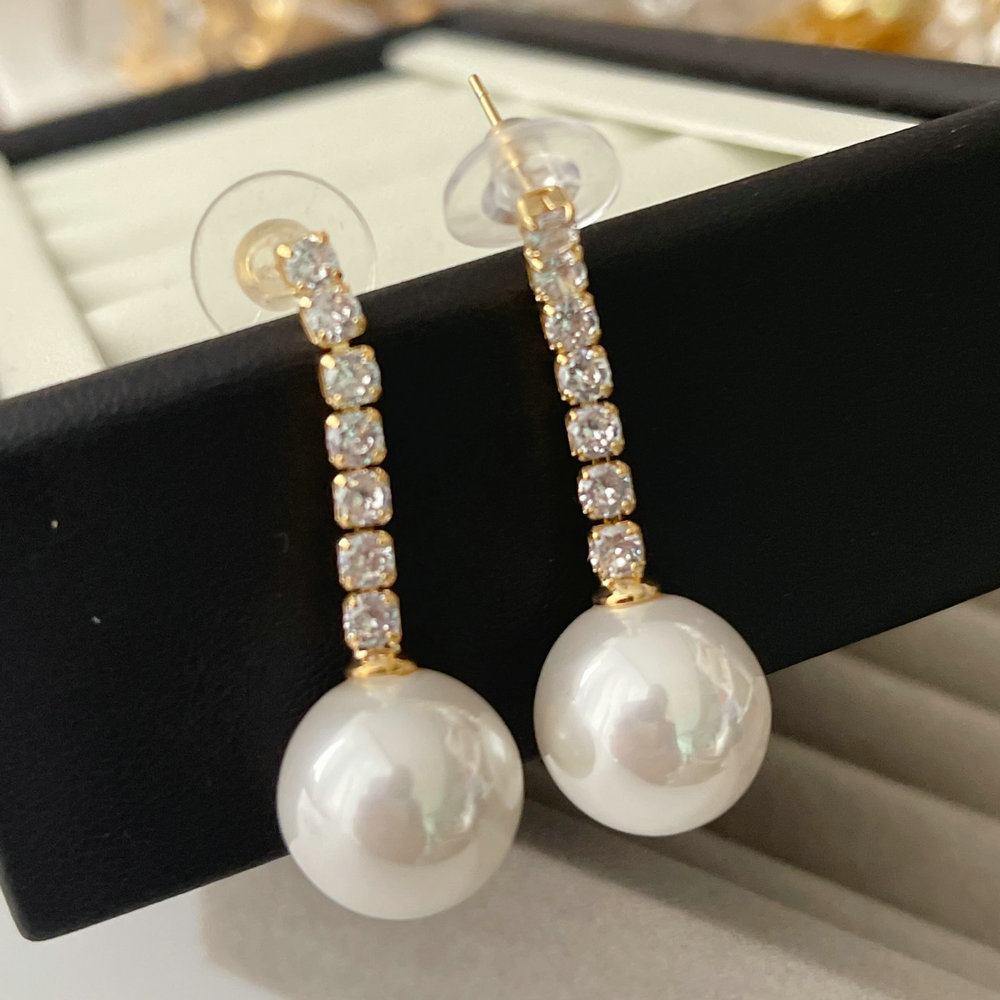 Long zircon pearl earrings