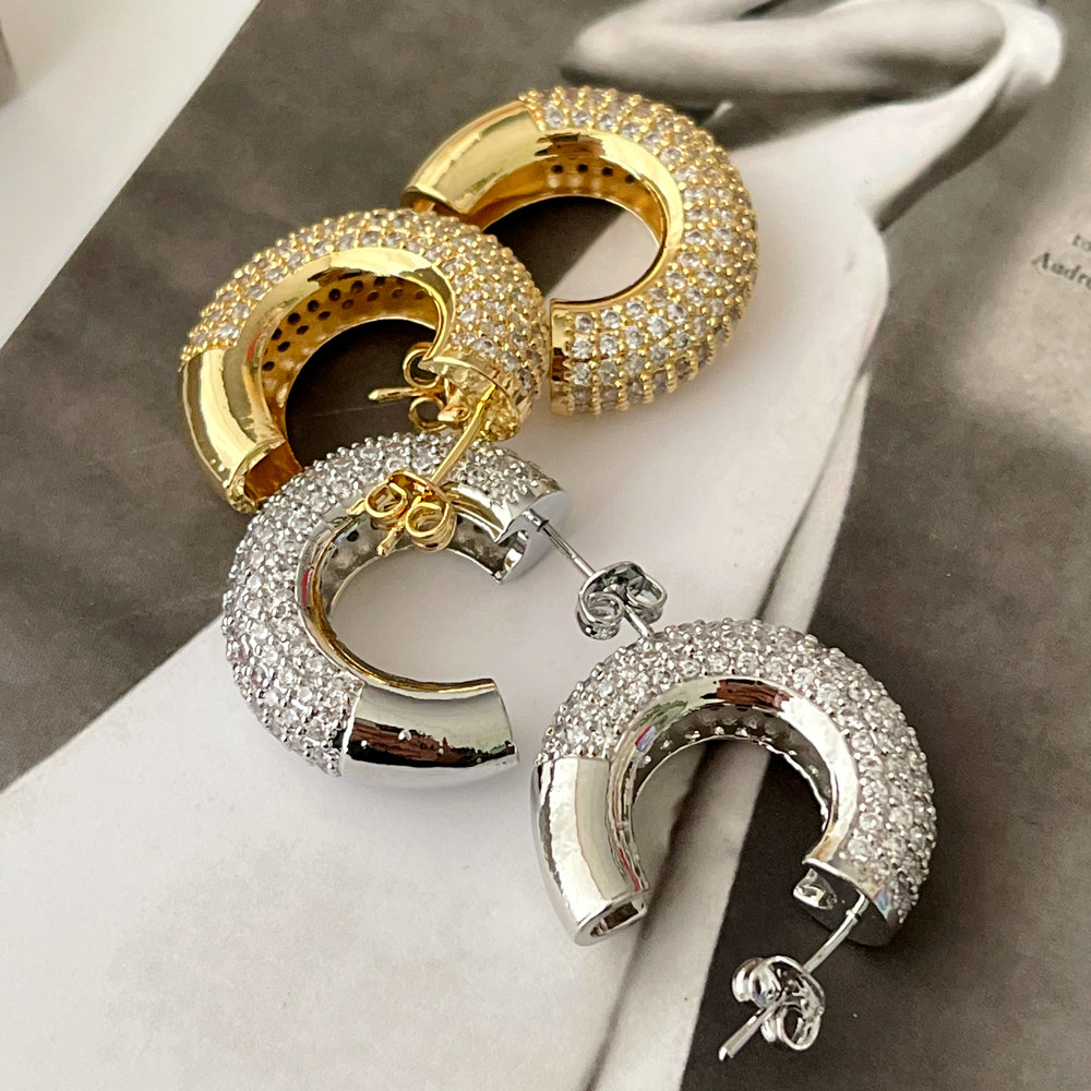 Pave chunky hoop