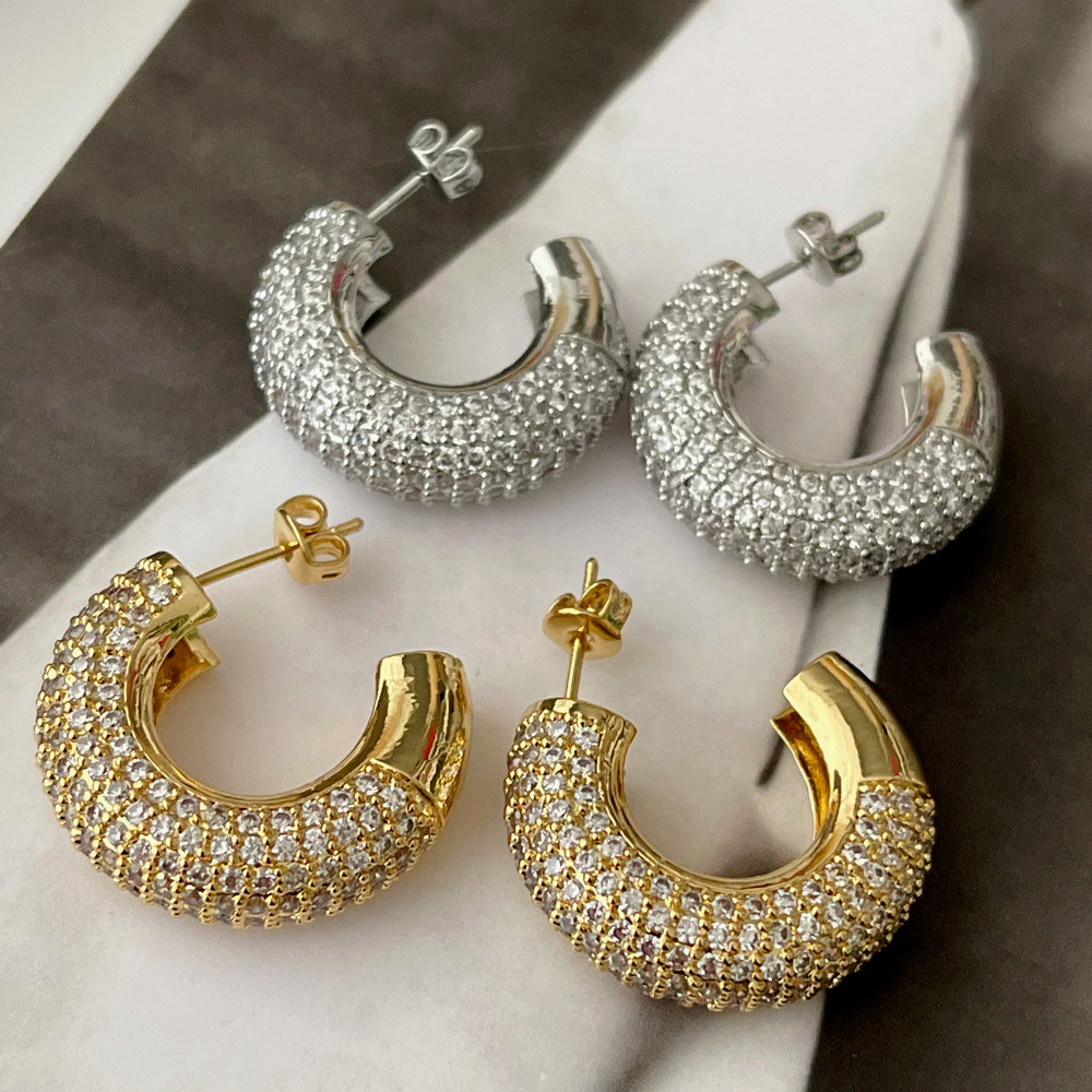 Pave chunky hoop