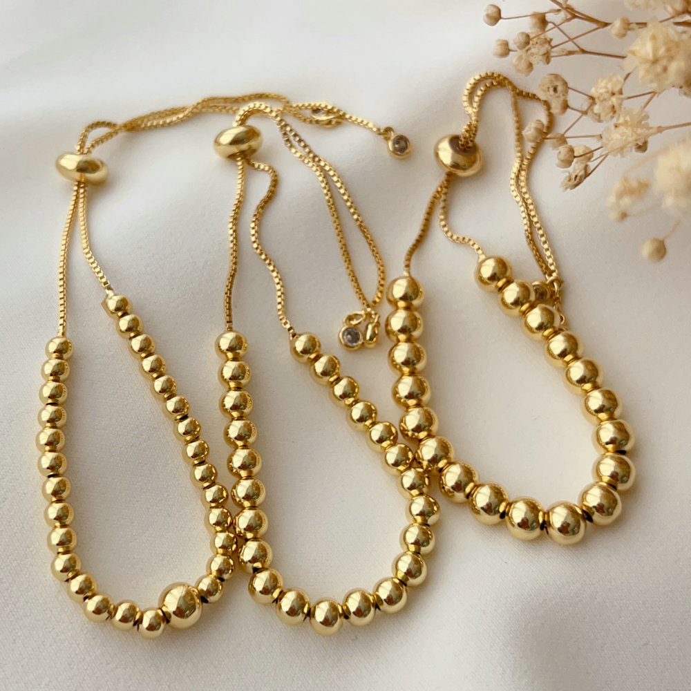 Gold bead bracelet