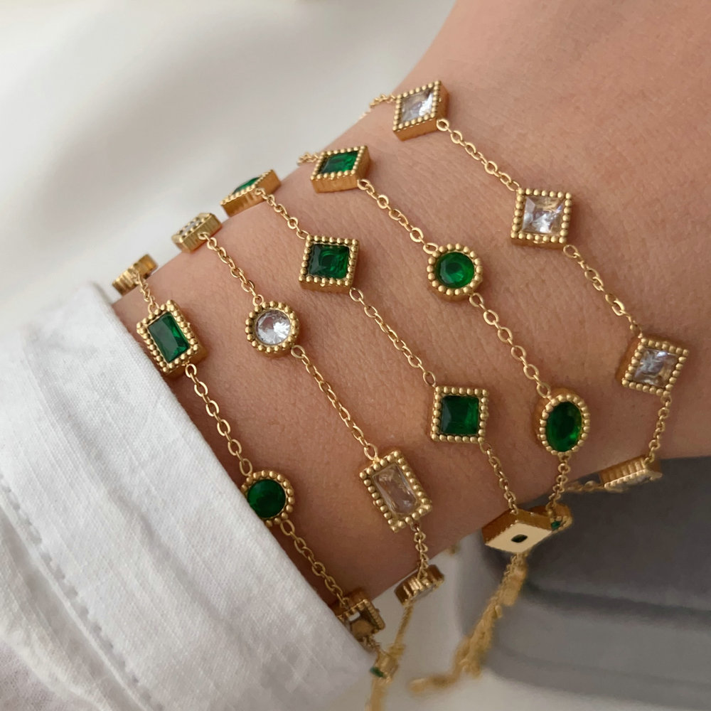Stainless steel thin chain bracelet