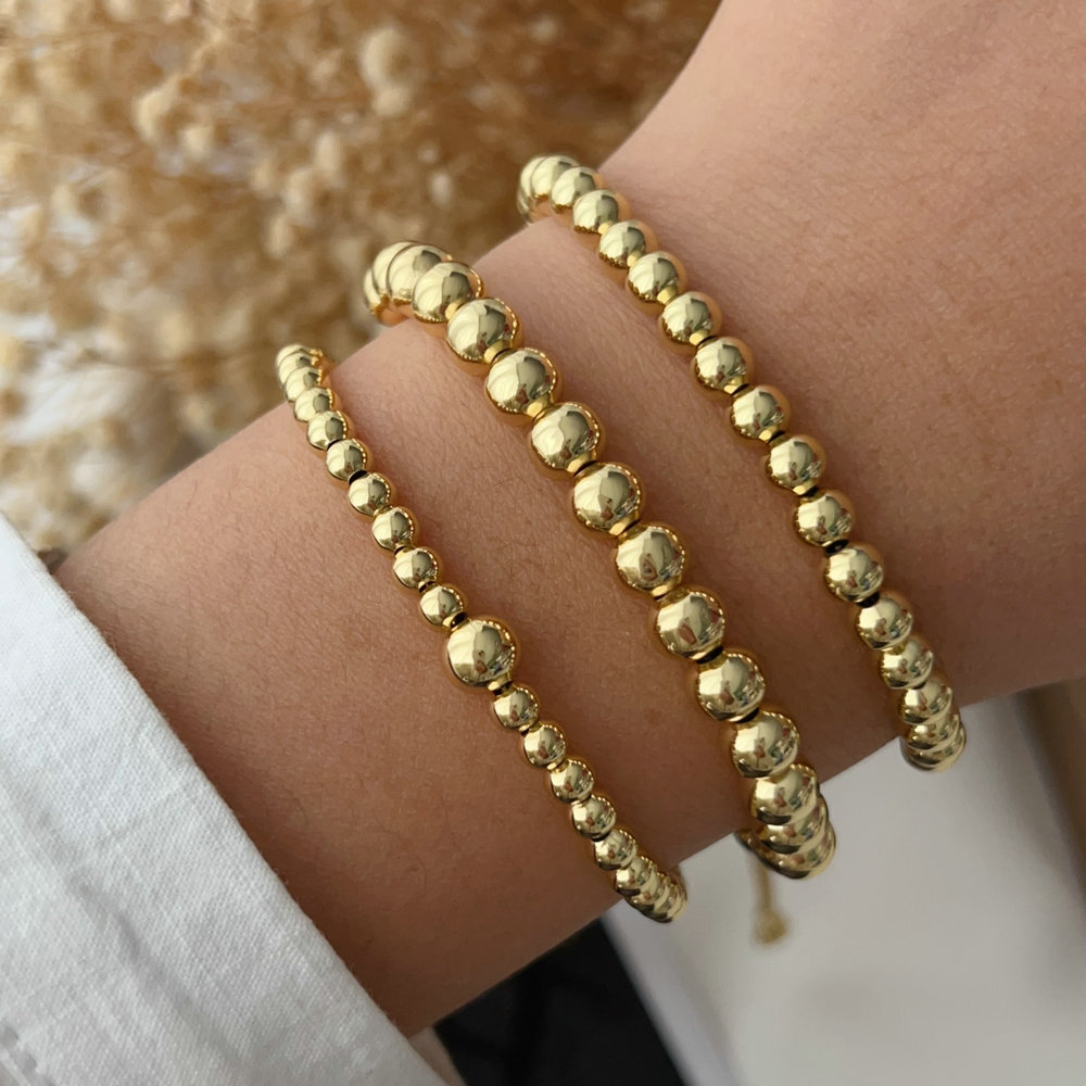 Gold bead bracelet