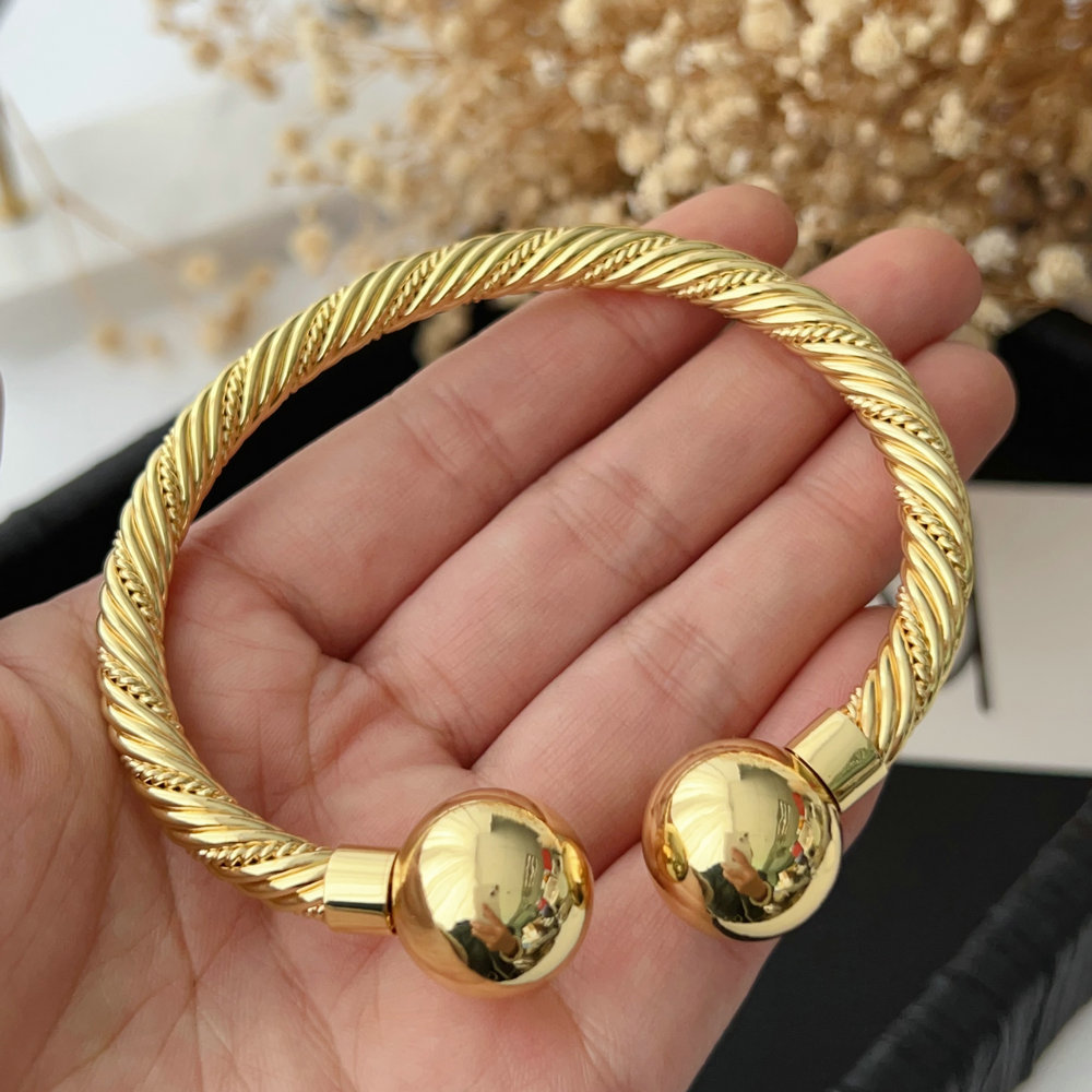 Chunky twist ball bracelet