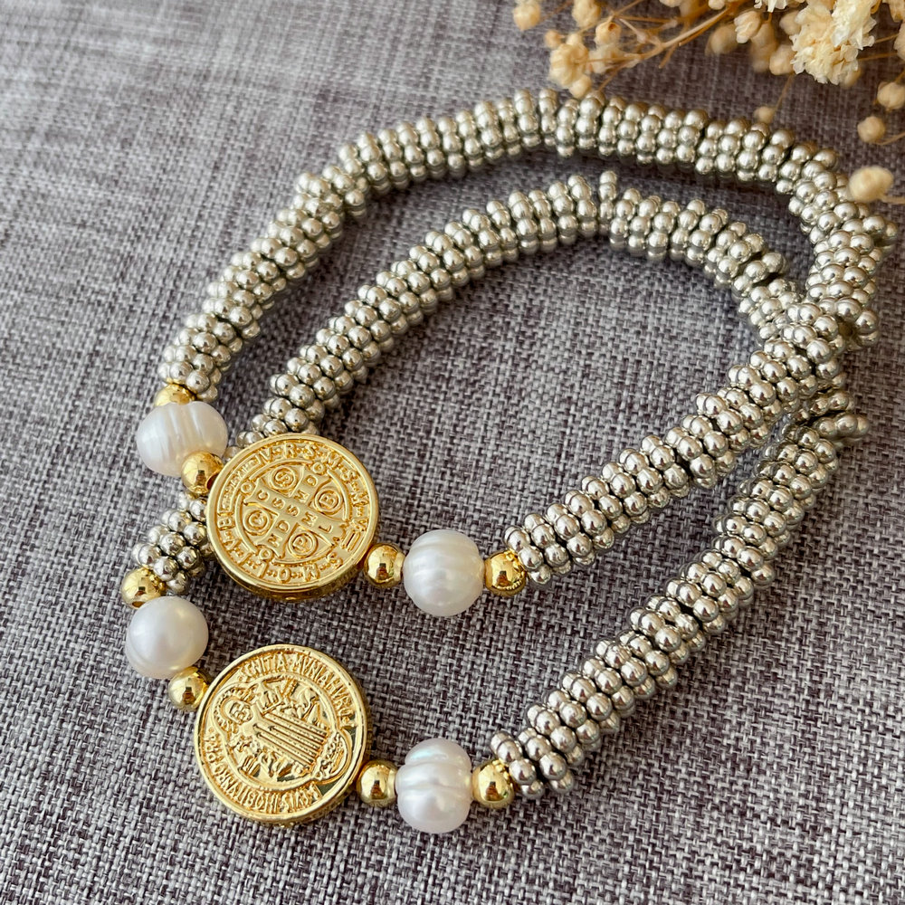 Bead cross bracelet