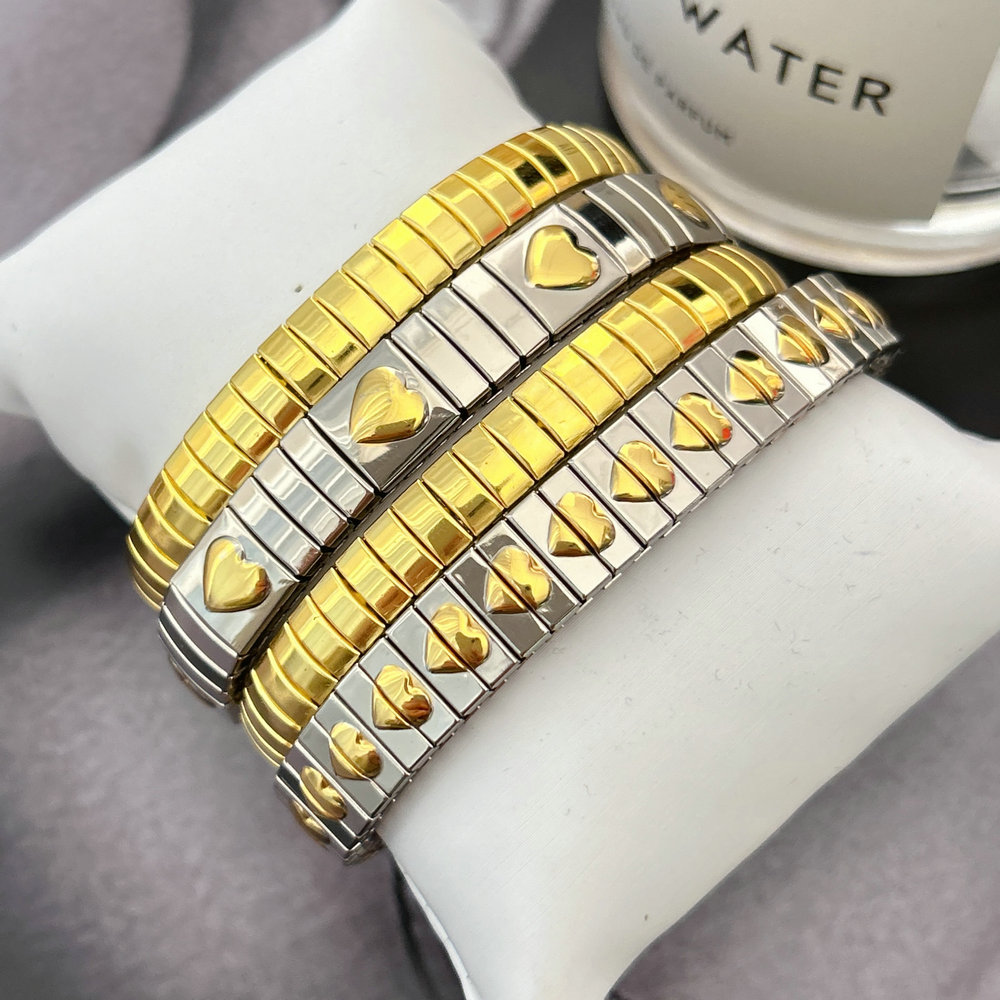 Stainless steel heart elastic bracelet