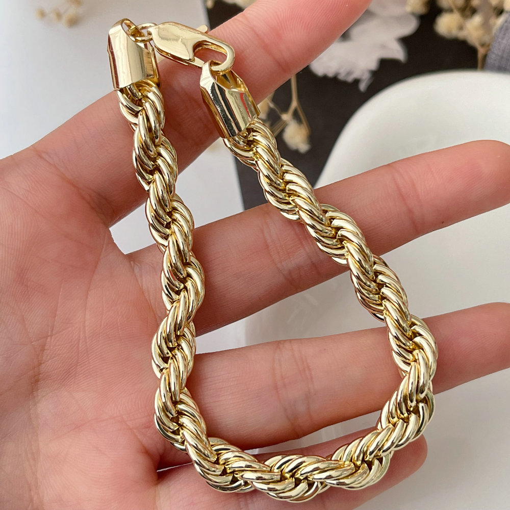 Chunky twist bracelet