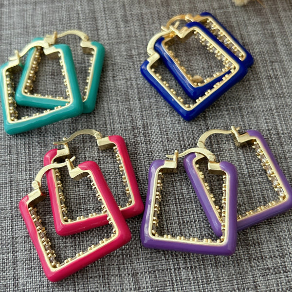 Enamel square earrings