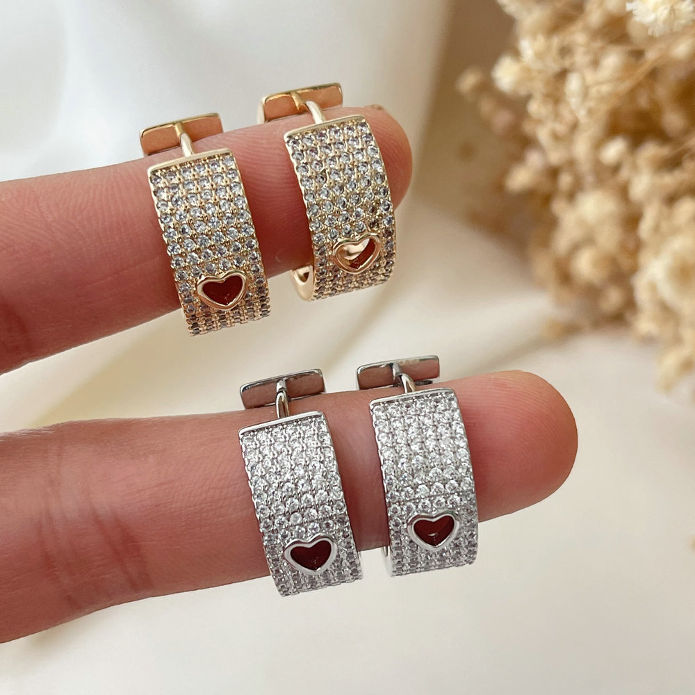 Pave zircon heart hoop
