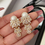 Pearl zircon earrings