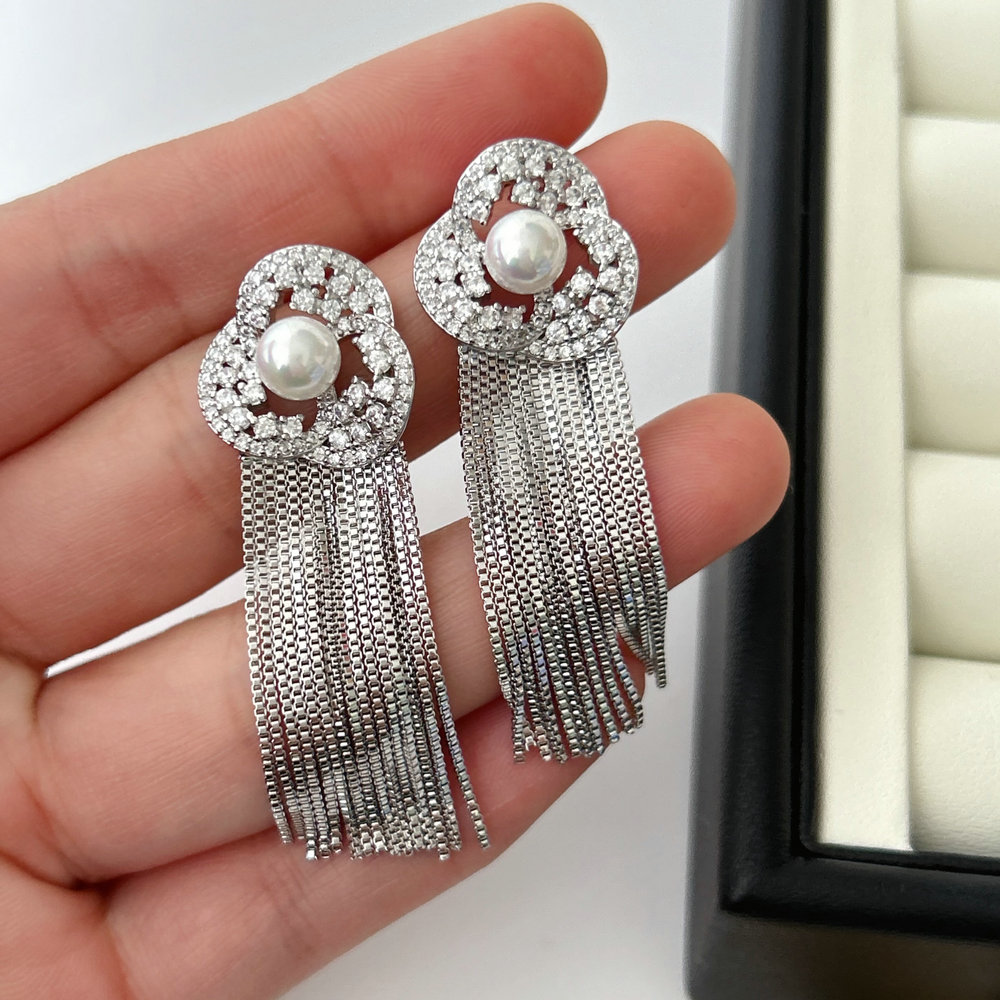 Flower tassel earrings