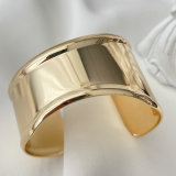 Chunky s shape cuff