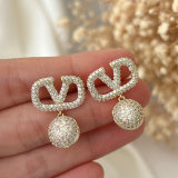 Ball earrings