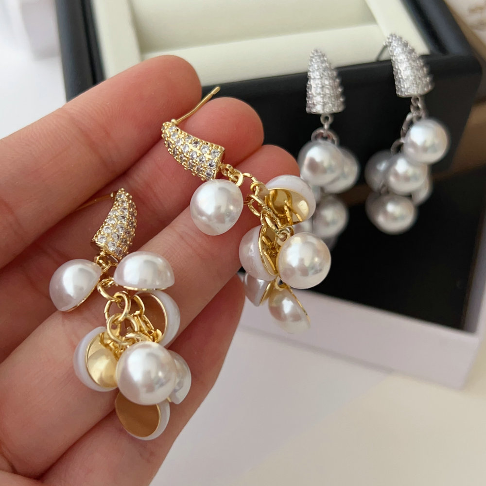 Pearl tassel earrings