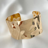 Chunky metal cuff