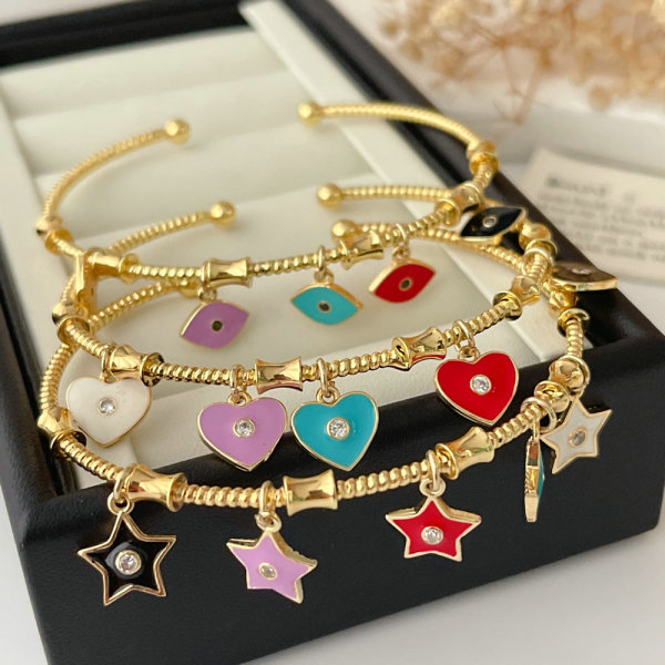 Enemal eye charms bracelet