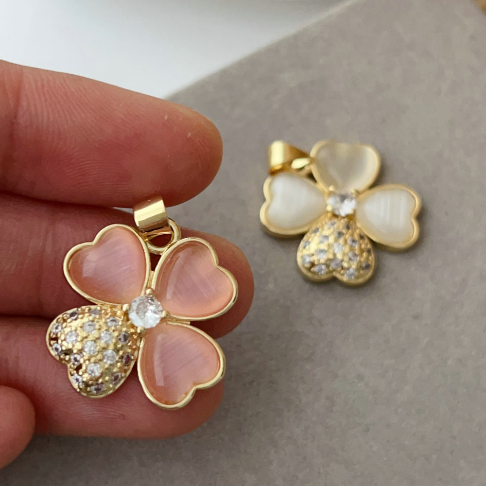 Clover charm