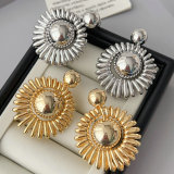 Sun shape earrings