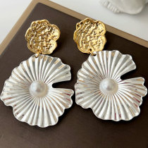 Flower earrings