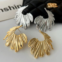 Leaf earrings