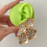 Chunky flower earrings