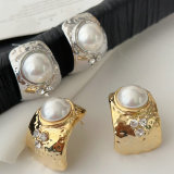 Fashion pearl hoop