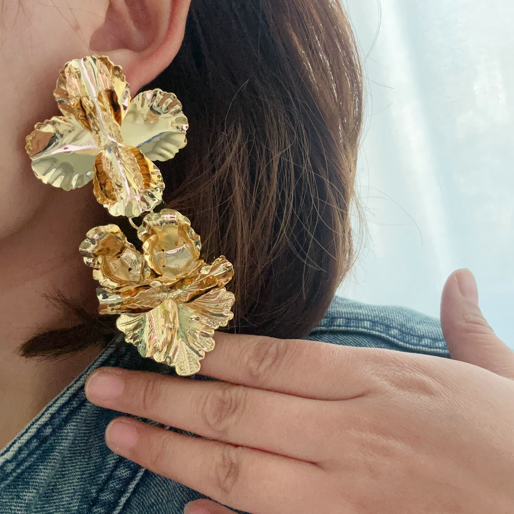 Chunky flower earrings