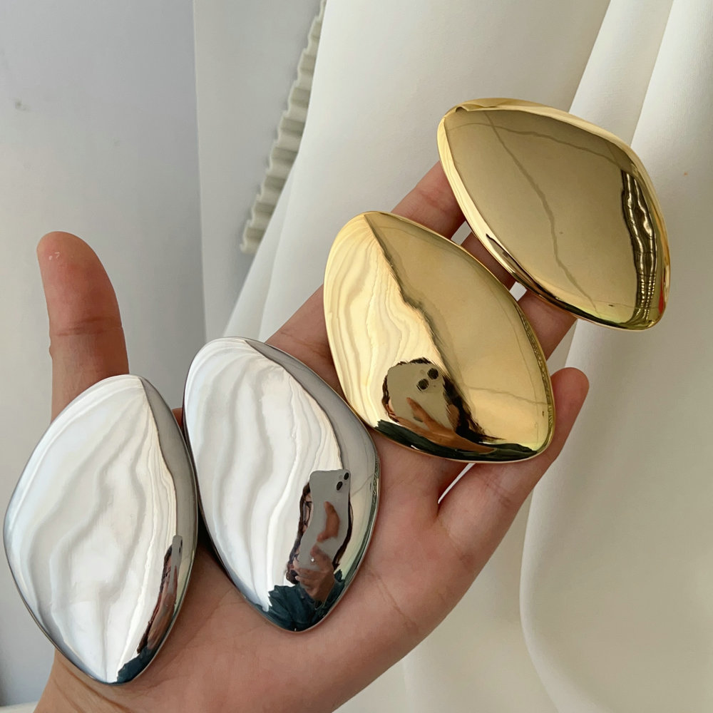 Metal chunky earrings
