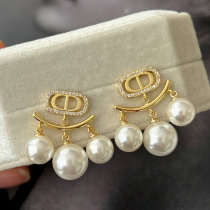 CD pearl earrings