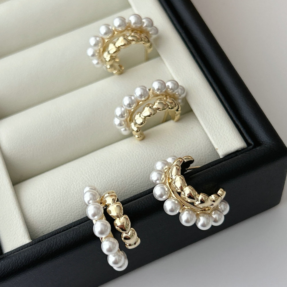 Pearl heart hoop