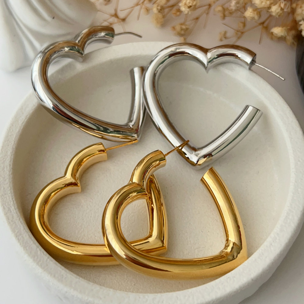 Chunky heart hoop