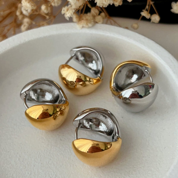 Moon metal hoop
