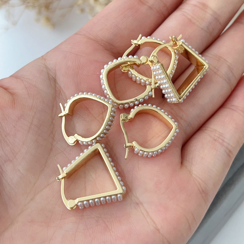 Small pearl earrings