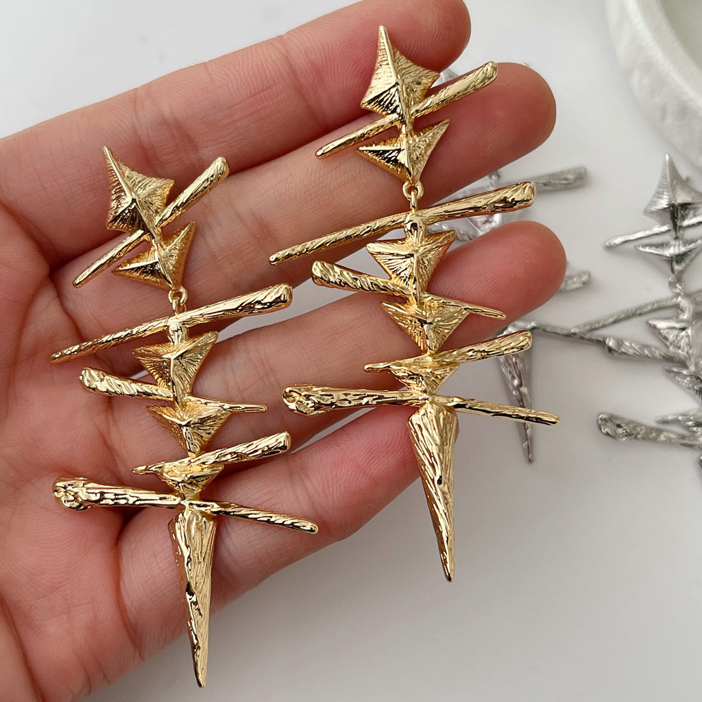 Chunky long earrings