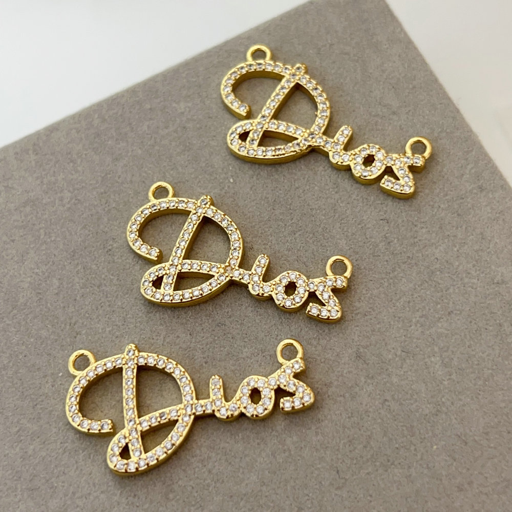 Pave dios charm