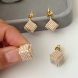 Small pearl square earrings