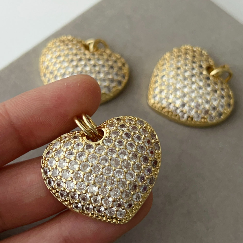 Pave zircon heart pendant