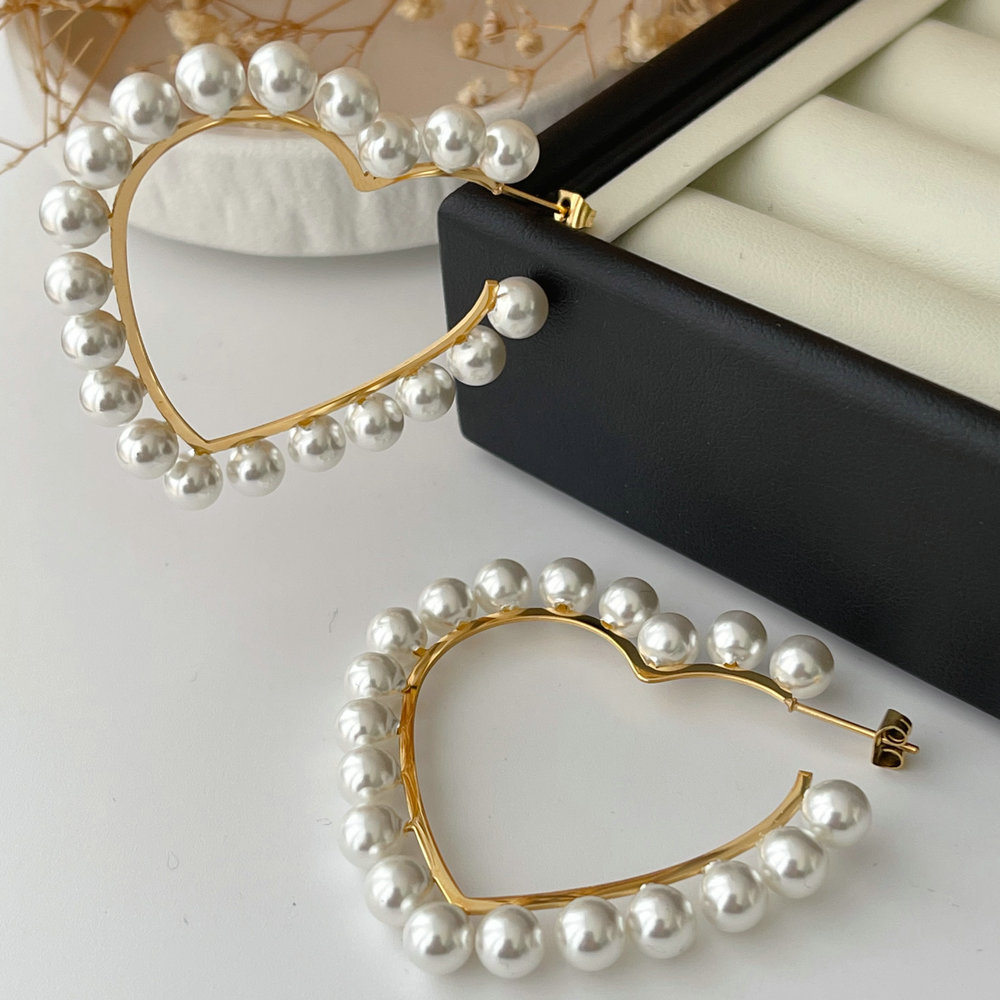 Heart glass pearl earrings
