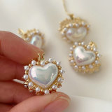 Pearl heart earrings