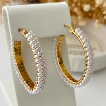 Oval glass pearl hoop