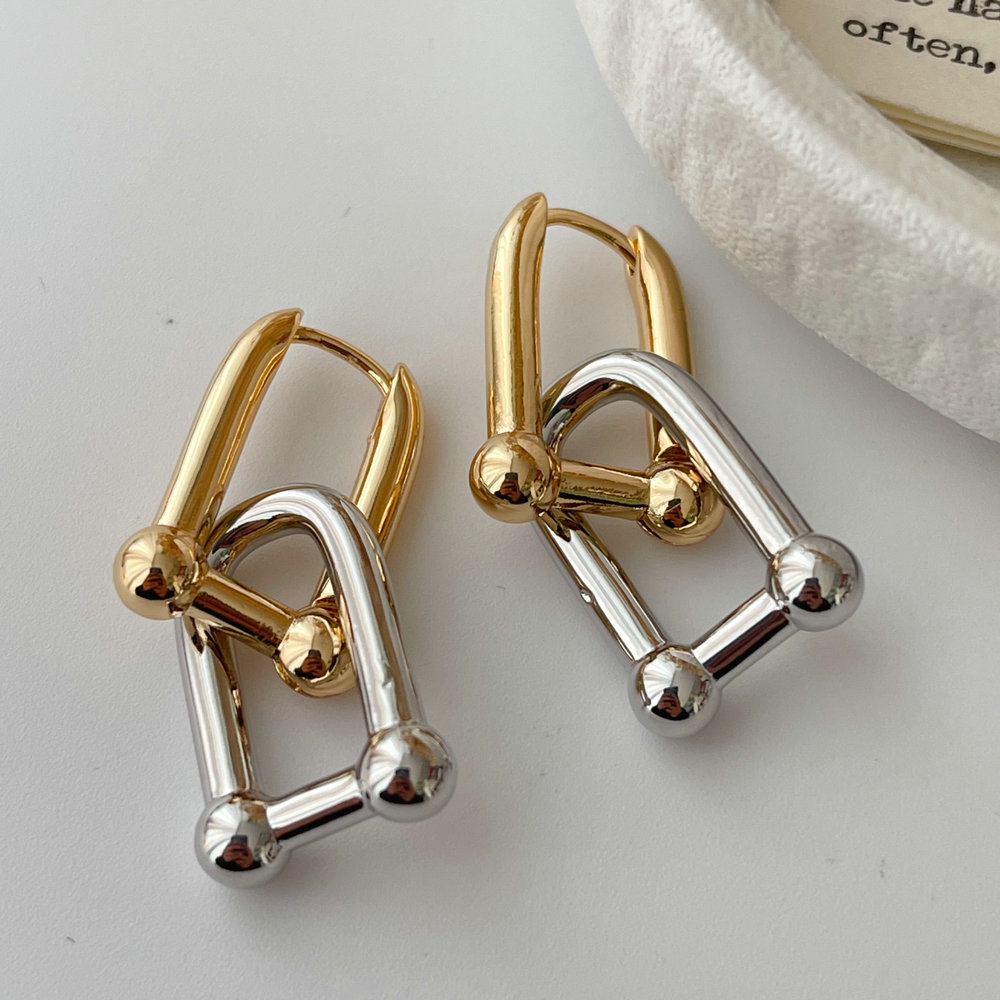 Locker earrings