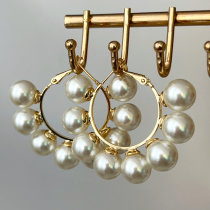 Chunky pearl hoop