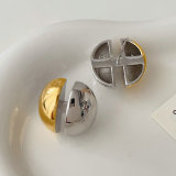Round metal earrings