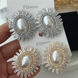Oavl chunky pearl earrings
