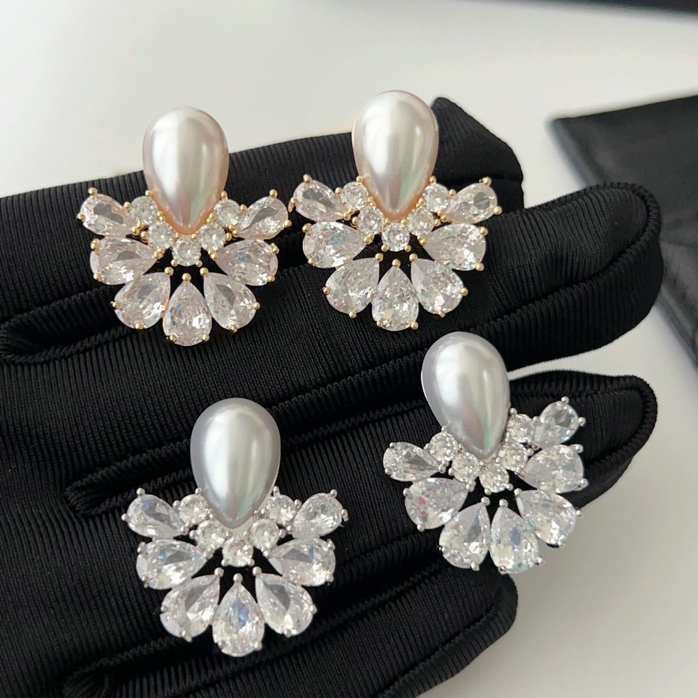 Pave pearl fan earrings